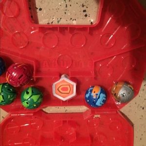 Bakugan case and toys/figures